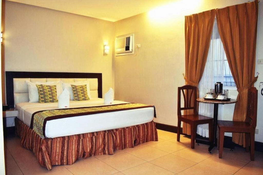 Hotel Nicanor Dumaguete City Eksteriør billede