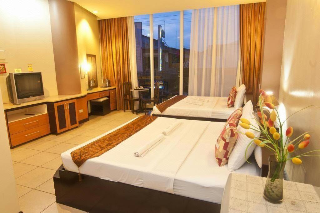 Hotel Nicanor Dumaguete City Eksteriør billede