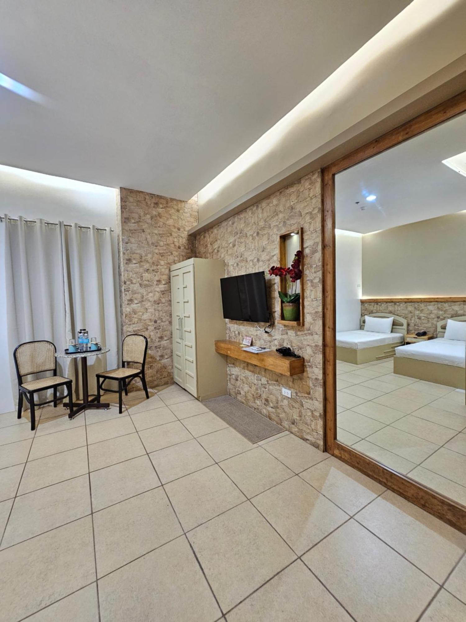 Hotel Nicanor Dumaguete City Eksteriør billede