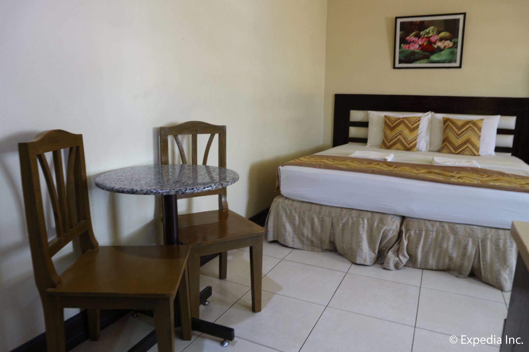 Hotel Nicanor Dumaguete City Eksteriør billede